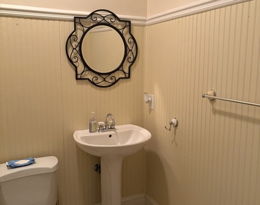 103 Turnberry Court - Photo Thumbnail 20