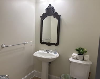 103 Turnberry Court - Photo Thumbnail 12