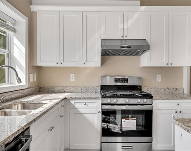 11585 Crossington Road - Photo Thumbnail 15