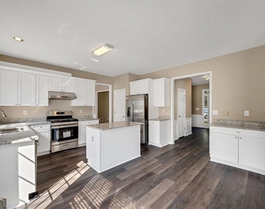 11585 Crossington Road - Photo Thumbnail 13
