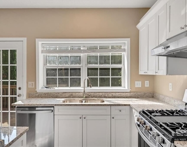 11585 Crossington Road - Photo Thumbnail 17