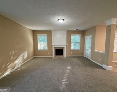 7312 Taloga Lane - Photo Thumbnail 5