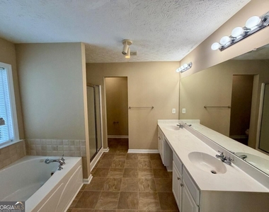 7312 Taloga Lane - Photo Thumbnail 13
