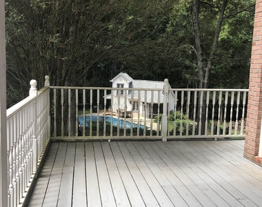 25 Meadow Ridge Drive - Photo Thumbnail 12