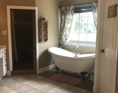 25 Meadow Ridge Drive - Photo Thumbnail 10