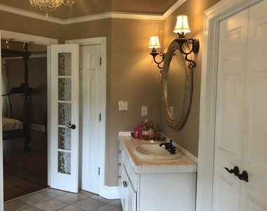 25 Meadow Ridge Drive - Photo Thumbnail 7
