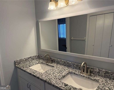 2707 Hawk Drive Ne - Photo Thumbnail 34