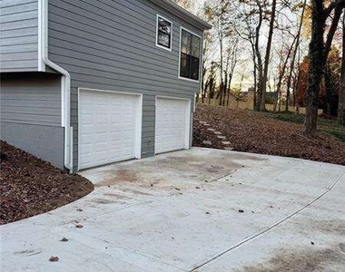 2707 Hawk Drive Ne - Photo Thumbnail 5