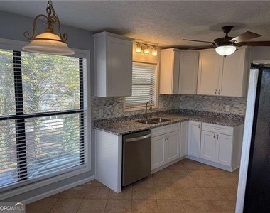 2707 Hawk Drive Ne - Photo Thumbnail 40