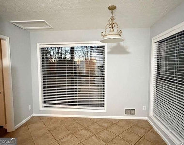 2707 Hawk Drive Ne - Photo Thumbnail 23