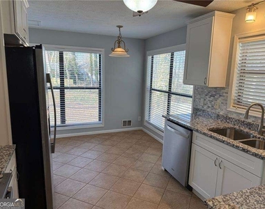 2707 Hawk Drive Ne - Photo Thumbnail 41
