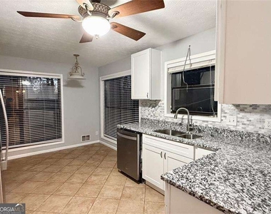 2707 Hawk Drive Ne - Photo Thumbnail 21