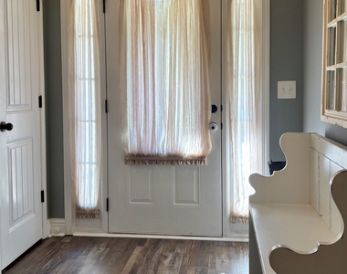 304 Madison Place Parkway - Photo Thumbnail 2