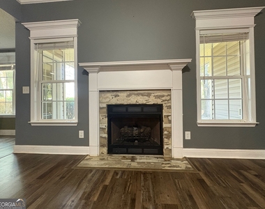 304 Madison Place Parkway - Photo Thumbnail 4