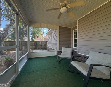 304 Madison Place Parkway - Photo Thumbnail 14