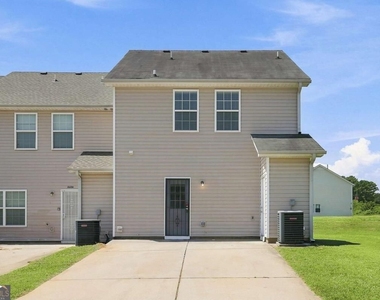 8606 Thomas Lane - Photo Thumbnail 14