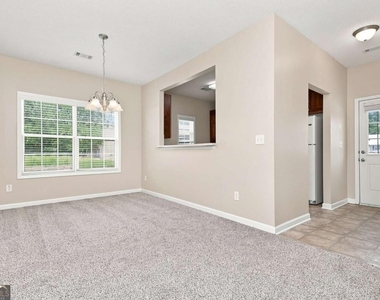 8606 Thomas Lane - Photo Thumbnail 6