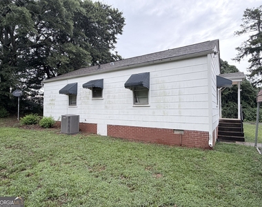 75 Williams Street - Photo Thumbnail 15