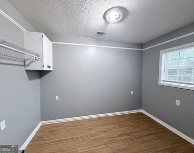 75 Williams Street - Photo Thumbnail 14