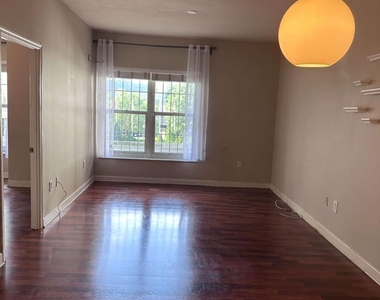195 14th Street - Photo Thumbnail 2