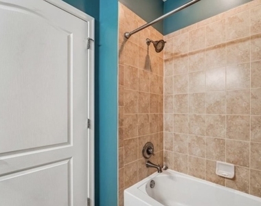 6214 Brookhaven Ct - Photo Thumbnail 11