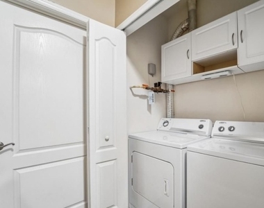 6214 Brookhaven Ct - Photo Thumbnail 9