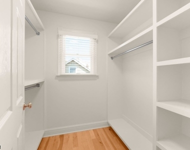 14 Locust St 2nd Floor - Photo Thumbnail 11