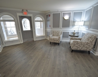 1 Jenny Lind St Unit 7 - Photo Thumbnail 4