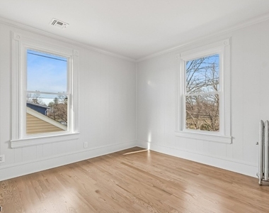 171 S Bridge St - Photo Thumbnail 13