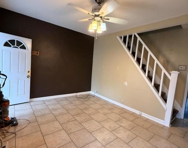 403 N Stiles St - Photo Thumbnail 1
