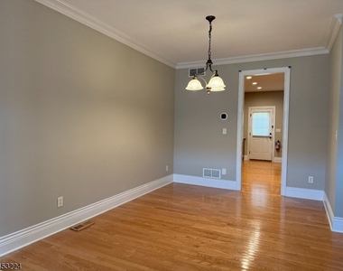 225 Sherman Ave - Photo Thumbnail 3