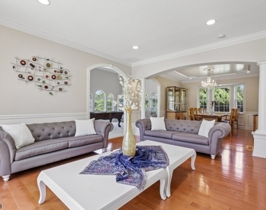 11 Valley Wood Dr - Photo Thumbnail 6