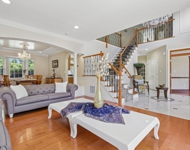 11 Valley Wood Dr - Photo Thumbnail 5