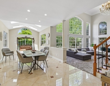 11 Valley Wood Dr - Photo Thumbnail 7