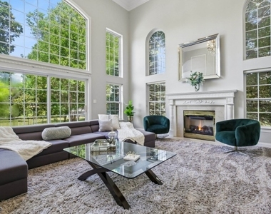 11 Valley Wood Dr - Photo Thumbnail 16