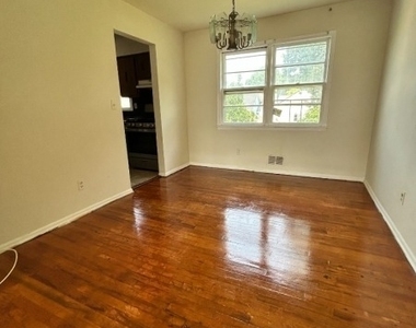 262 Revere Ave - Photo Thumbnail 2