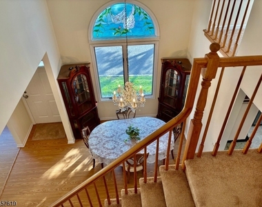 675 Raritan Rd - Photo Thumbnail 9