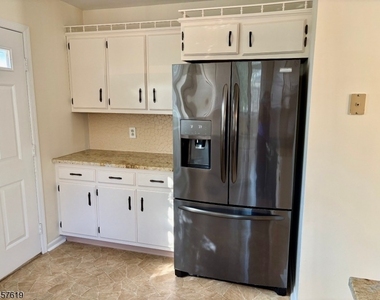675 Raritan Rd - Photo Thumbnail 6