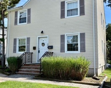 937 South Ave W - Photo Thumbnail 1