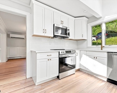 70 Main St - Photo Thumbnail 8