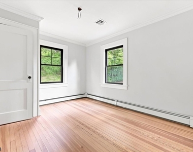 70 Main St - Photo Thumbnail 28