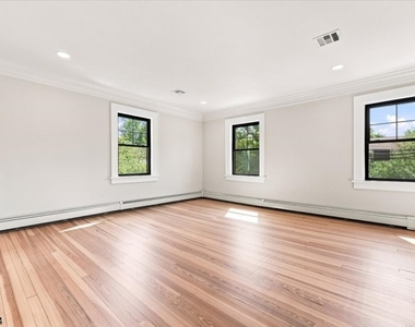 70 Main St - Photo Thumbnail 21