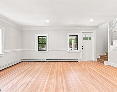 70 Main St - Photo Thumbnail 5