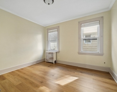 378 Boyden Ave - Photo Thumbnail 8