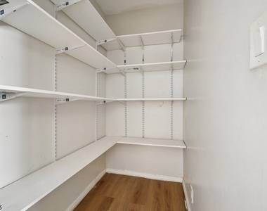 378 Boyden Ave - Photo Thumbnail 16
