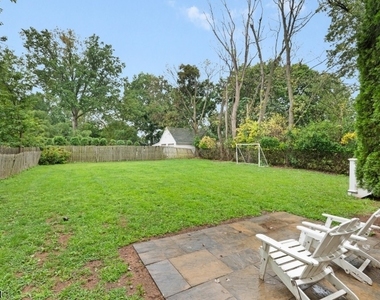 311 Temple Pl - Photo Thumbnail 24
