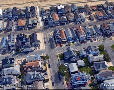 563 Whiting Avenue - Photo Thumbnail 28