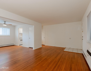 400 Sairs Avenue - Photo Thumbnail 8