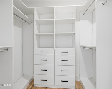 108 Neptune Avenue - Photo Thumbnail 24