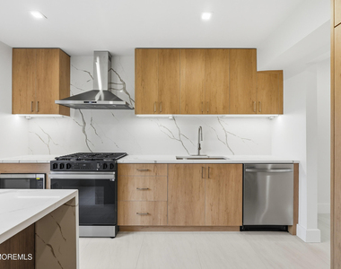 108 Neptune Avenue - Photo Thumbnail 6